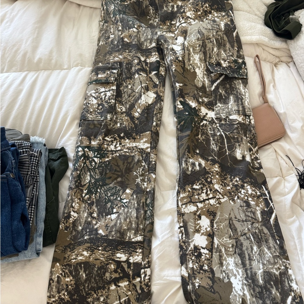 VIP Boyfriend Jeans Brown and Green Relaxed Fit